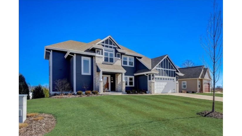 1512 Cambridge Dr Richfield, WI 53033 by Perthel Realty, Inc $609,900