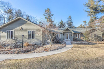 5539 Indian Mound Cir, Wilson, WI 53081-8000