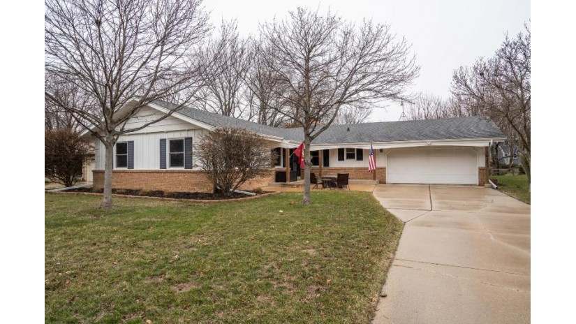 1425 Harrington Dr Racine, WI 53405 by First Weber Inc- Racine $289,900