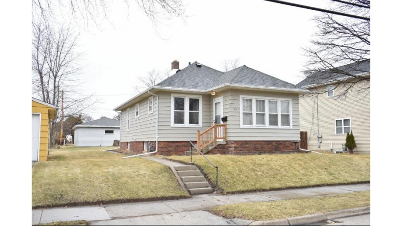 832 Humboldt Ave Sheboygan, WI 53081 by Wynveen & Associates Realty $164,900