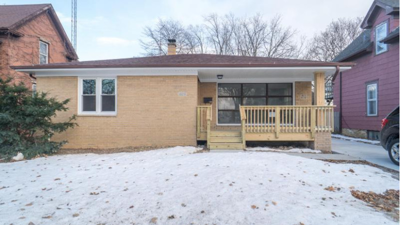 1823 Carlisle Ave Racine, WI 53404 by Land-Quest Realty, LLC $154,900