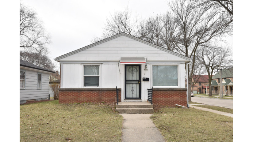 4177 N 45th St Milwaukee, WI 53216 by Shorewest Realtors $85,000