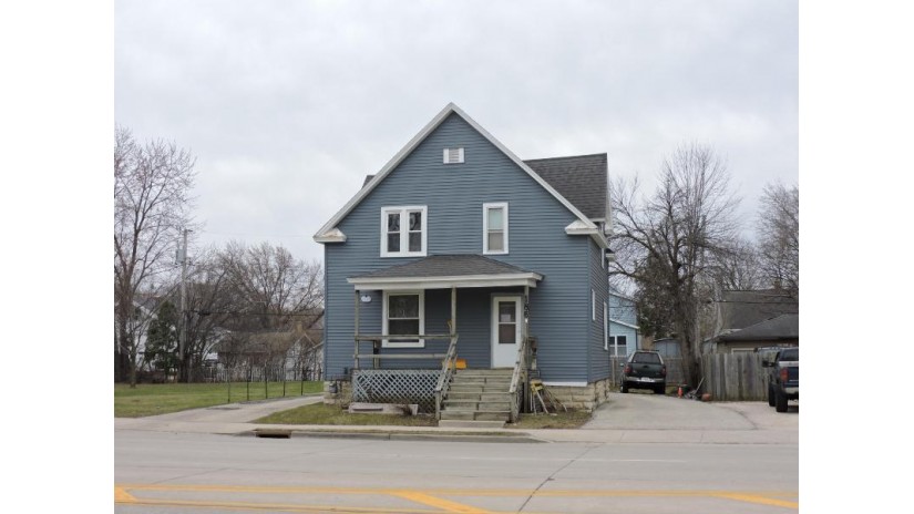 186 E Johnson St Fond Du Lac, WI 54935 by First Weber-Fond du Lac $79,900