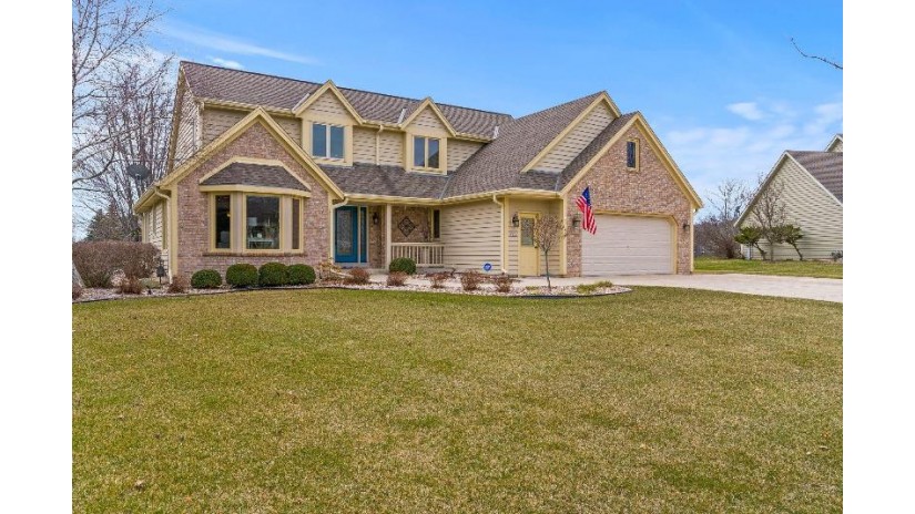5635 S Berkshire Ct New Berlin, WI 53151 by Realty Executives Integrity~Brookfield $625,000