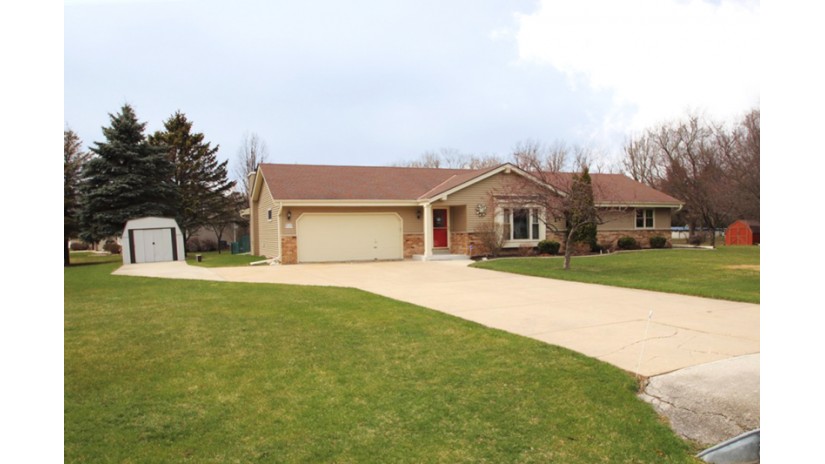 W248N7373 Beverly Ln Lisbon, WI 53089 by Shorewest Realtors $359,900