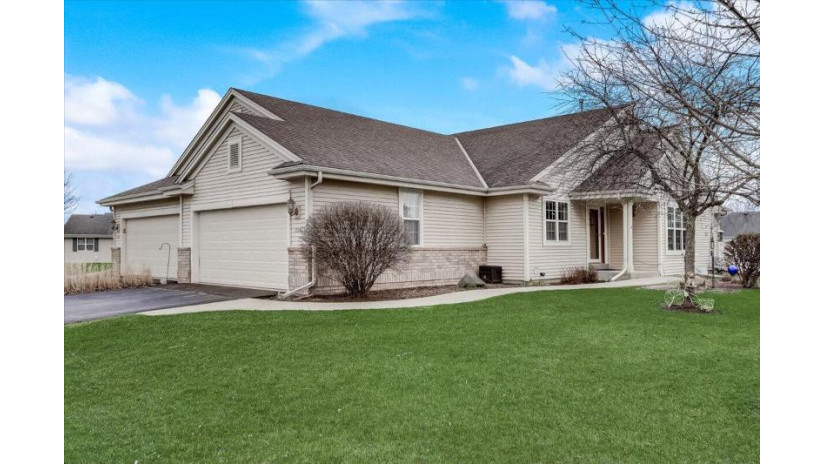 2915 Clearwater Ln Waukesha, WI 53189 by First Weber Inc - Delafield $319,900