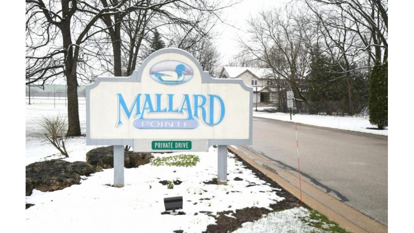 1903 Mallard Pointe Cir F Waukesha, WI 53189 by Metro Realty Group $249,900