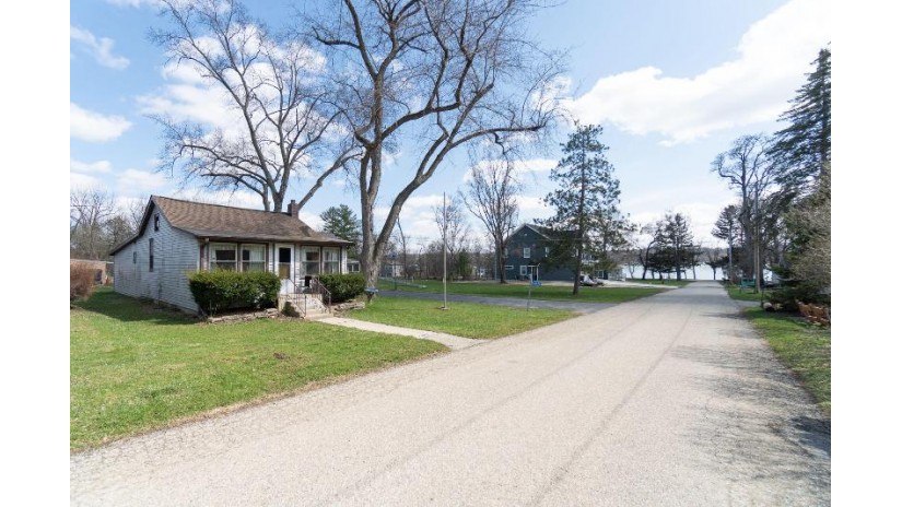 N3182 Fern Rd Geneva, WI 53147 by Lake Geneva Area Realty, Inc. $250,000