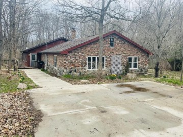 4930 Anker Rd, Caledonia, WI 53405