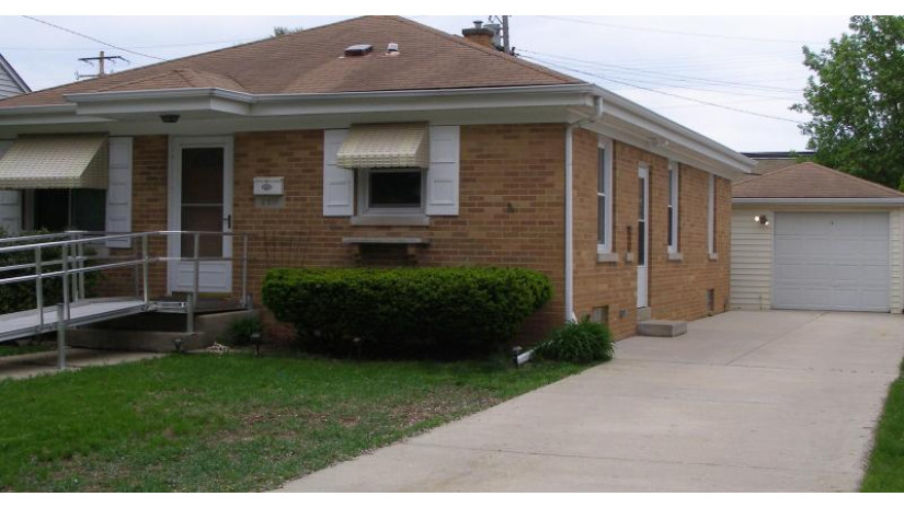 2511 Russet St Racine, WI 53405 by Doperalski Realty & Associates, LLC $190,000