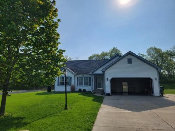 1701 Shumann Dr, Union Grove, WI 53182-1787