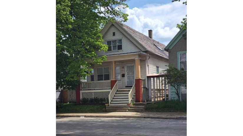 1962 S 13th St Milwaukee, WI 53204 by NON MLS $95,800