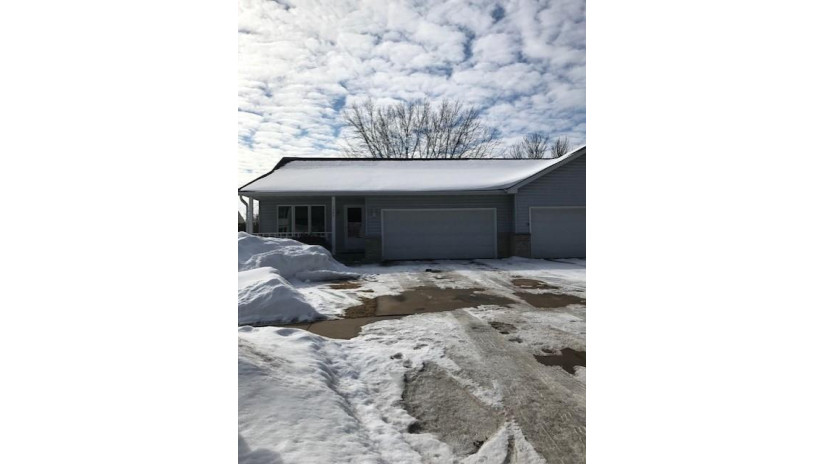 1327 Glades Drive Altoona, WI 54720 by Grip Realty Llc $214,900