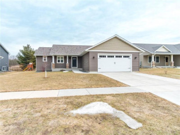 747 Kayson Place, Altoona, WI 54720