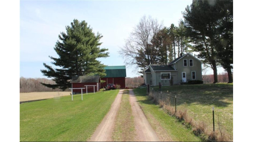 W5089 Hill Road Neillsville, WI 54456 by Clearview Realty Llc $425,000