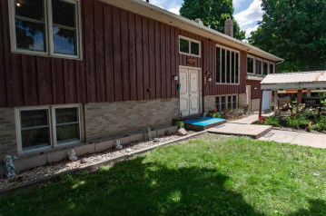 E6293 Bear Lake Road, Royalton, WI 54961