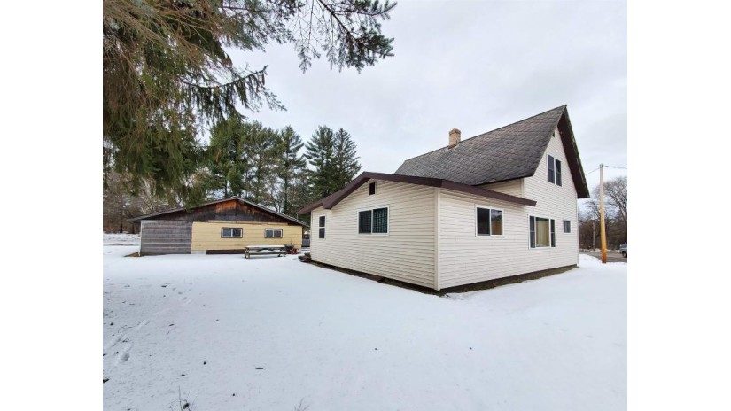 1404 Churchill Street Waupaca, WI 54981 by Faye Wilson Realty LLC $125,000