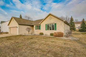 4324 N Marshall Heights Avenue, Appleton, WI 54913-6855