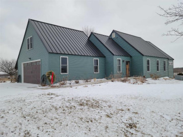 252 Koro Road, Nepeuskun, WI 54971