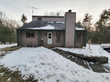 N3943 Deer Path, Hancock, WI 54943