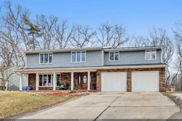 325 Windward Road, Green Bay, WI 54302