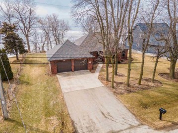 W5621 Firelane 12, Harrison, WI 54952