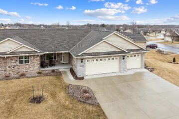 3701 Misty Meadow Lane 2, Ashwaubenon, WI 54115