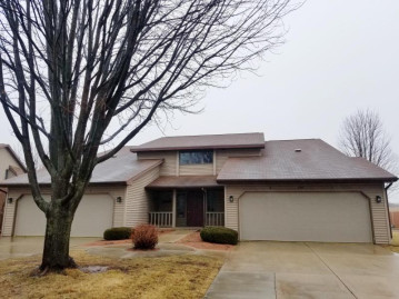 2385 Cedar Ridge Court C, Ashwaubenon, WI 54313