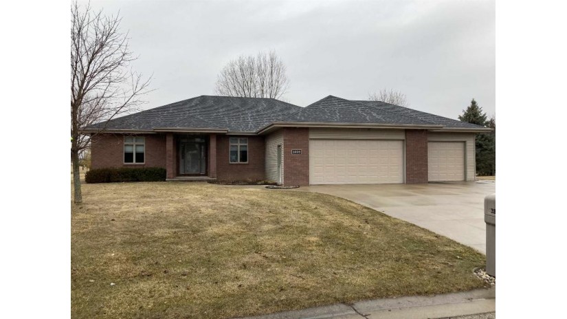 3809 N Cripple Creek Drive Grand Chute, WI 54913 by Paramount Real Estate Services Llc $469,900