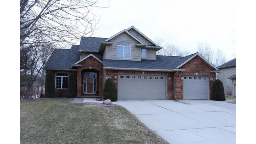 3551 Abbey Court Howard, WI 54313 by Shorewest Realtors $499,900