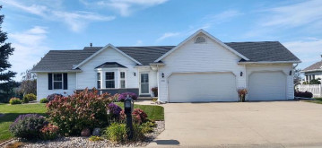 N8171 Big Lake Lane, Sherwood, WI 54169