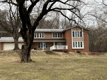 476 Hillside Drive, Berlin, WI 54923