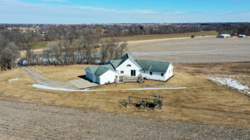 4608 E County Road S, Turtle, WI 53511-7849