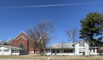 601 Elm St, Wisconsin Dells, WI 53965