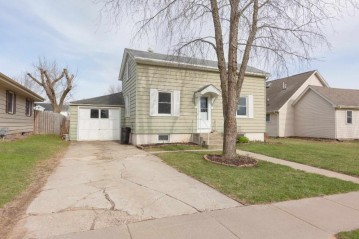 206 S Clinton St, Cuba City, WI 53807