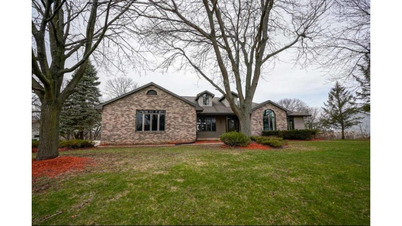 5827 Lochinvars Tr Medina, WI 53559 by First Weber Inc $479,900