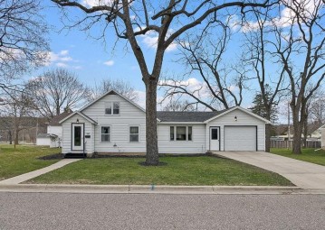 180 Prairie Ave, Prairie Du Sac, WI 53578