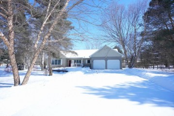 740 Carolina Ct, Saint Croix Falls, WI 54024