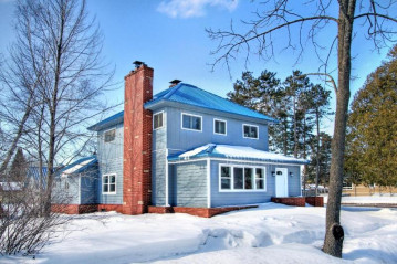 222 First St N, Eagle River, WI 54521