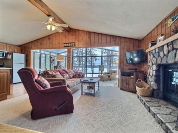 3608 Evergreen Rd, Lincoln, WI 54521