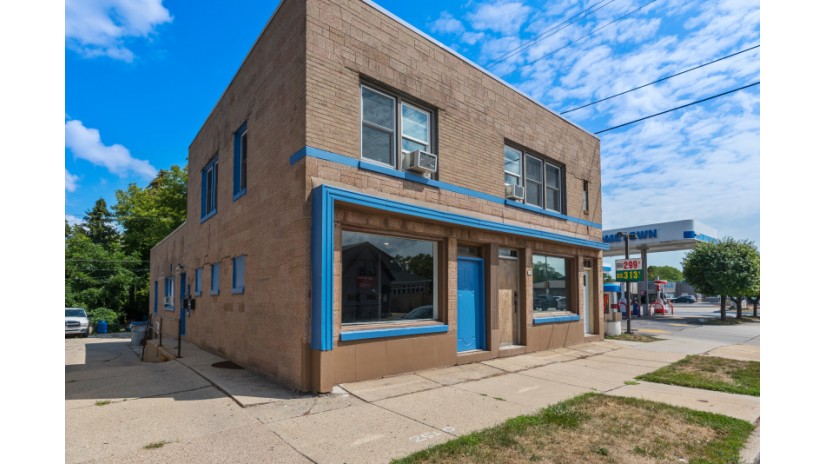 116 W Howard Ave 120 Milwaukee, WI 53207 by Shorewest Realtors $644,400