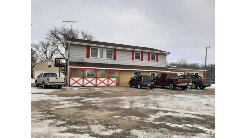 W8178 State Road 16/60 Lowell, WI 53557 by Century 21 Endeavor $330,000