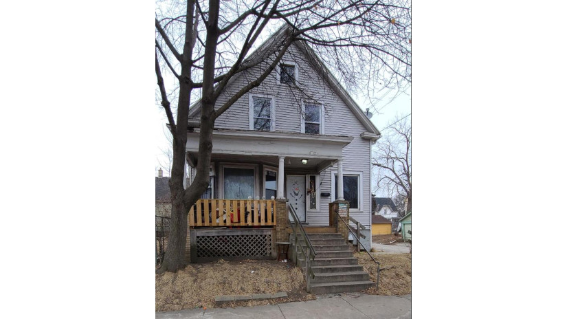 1120 W Locust St Milwaukee, WI 53212 by Root River Realty $49,900