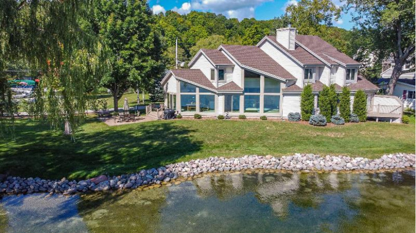 5512 Bauers Dr West Bend, WI 53095 by Emmer Real Estate Group $1,395,000