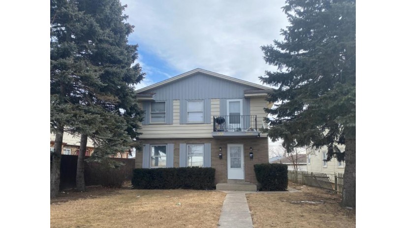 5766 N 99th St 5768 Milwaukee, WI 53225 by RE/MAX Liberty $150,000