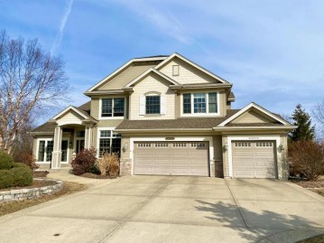 W188S8939 Creekside Ct, Muskego, WI 53150
