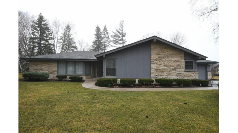 6517 Lyra Ln Caledonia, WI 53406 by Becker Stong Real Estate Group, Inc. $369,900