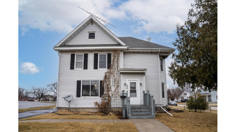 100 W Main St Waupun, WI 53963 by Realty Executives Integrity~Brookfield $145,900