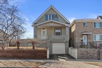 3115 S 15th Pl, Milwaukee, WI 53215-4633