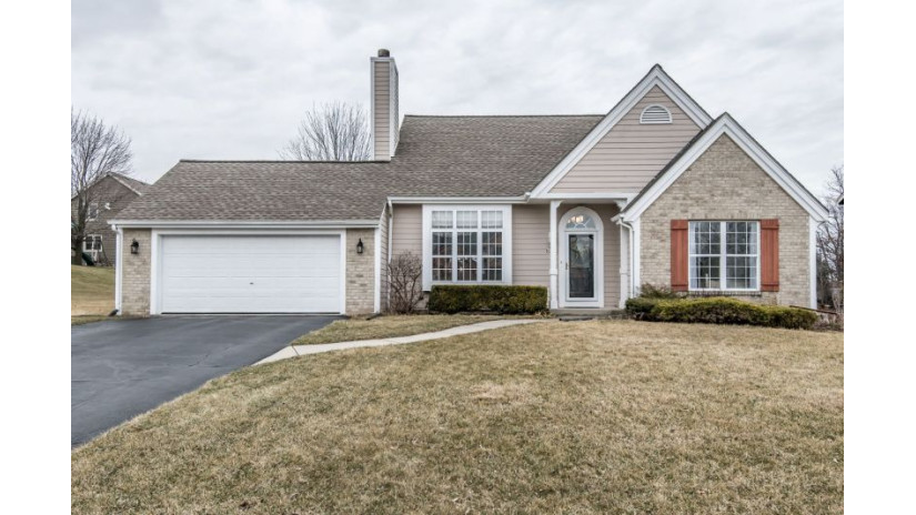 N50W16982 Maple Crest Ln Menomonee Falls, WI 53051 by Shorewest Realtors $430,000